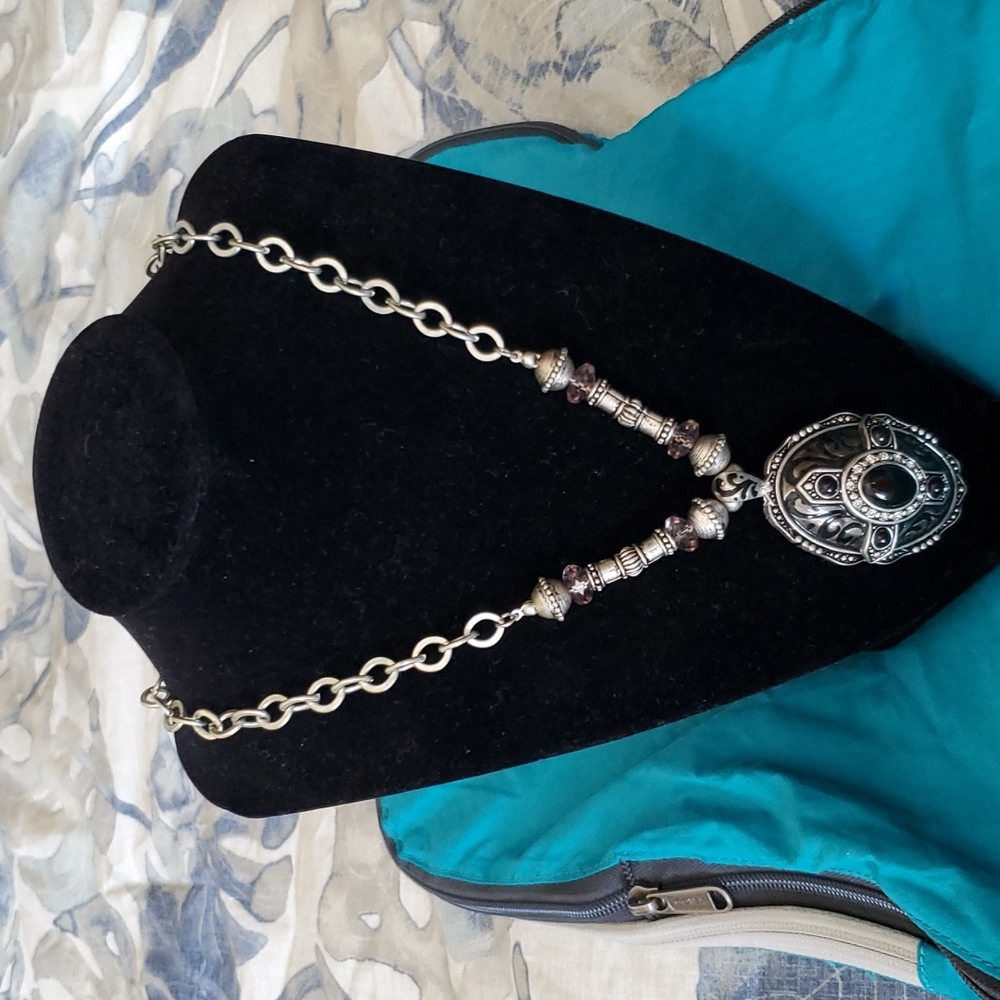 Necklass costume Jewelry